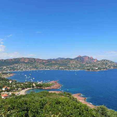 דירה Cap Esterel Village : 2 Pieces Mer Renove 2e Etage- E1 275la *