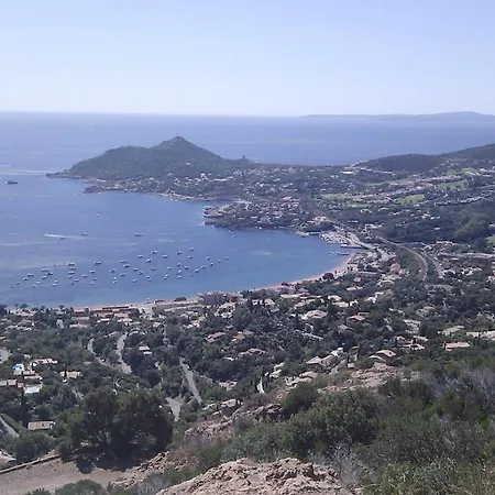 Cap Esterel Village : 2 Pieces Mer Renove 2e Etage- E1 275la Saint-Raphaël