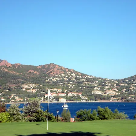 Cap Esterel Village : 2 Pieces Mer Renove 2e Etage- E1 275la * Saint-Raphaël