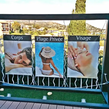 Cap Esterel Village : 2 Pieces Mer Renove 2e Etage- E1 275la Saint-Raphaël